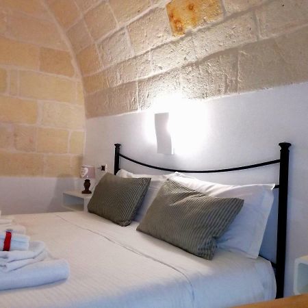 Suite Al Ponte Таранто Экстерьер фото