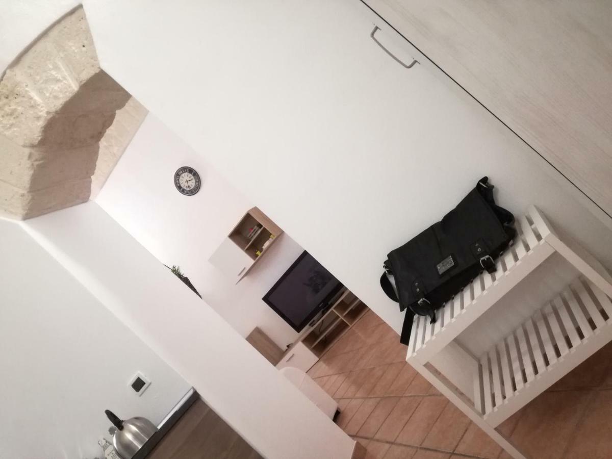Suite Al Ponte Таранто Экстерьер фото